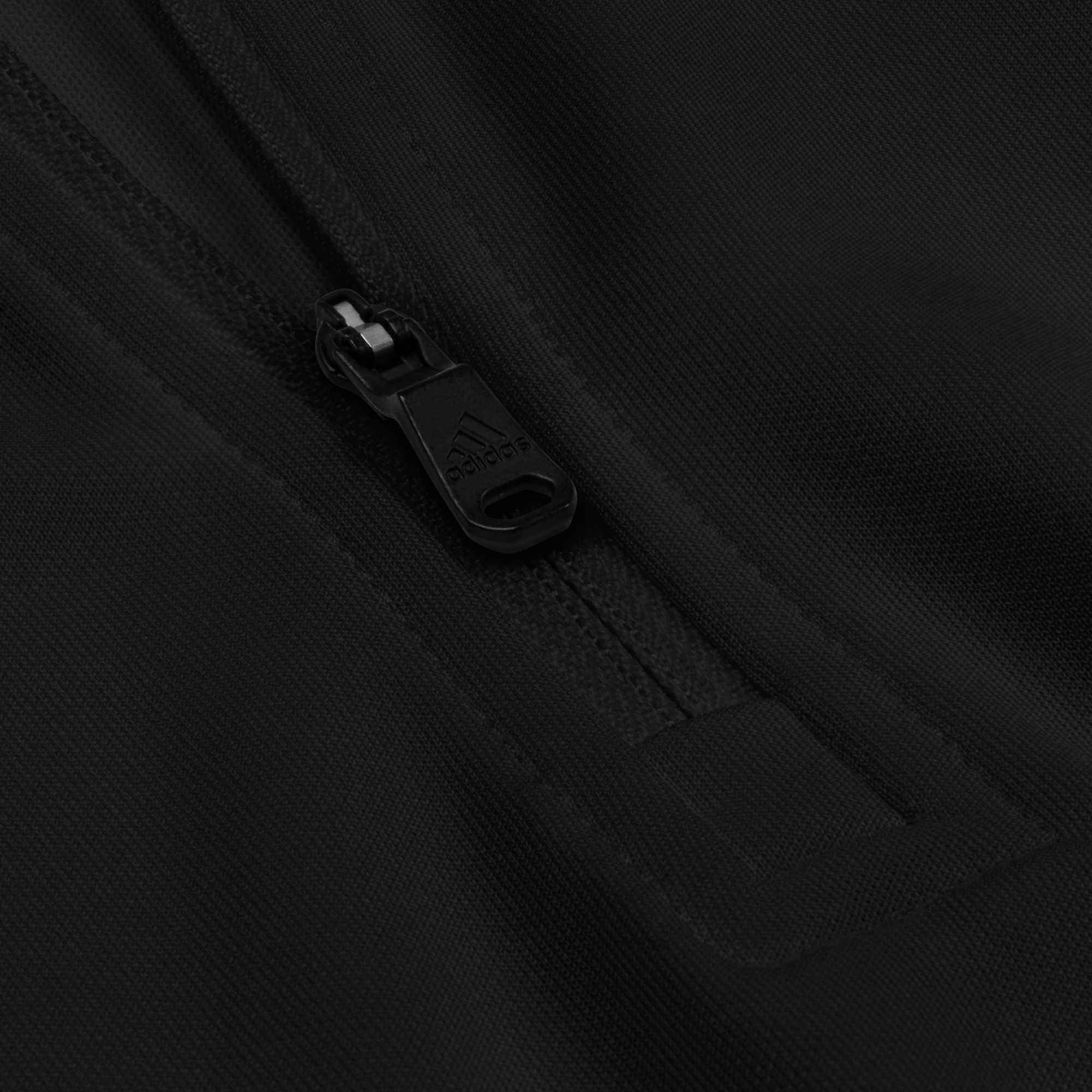 adidas® x tsgabrielle® • Voor Hem • Quarter Zip Pullover • Donkere Kleuren - View 8